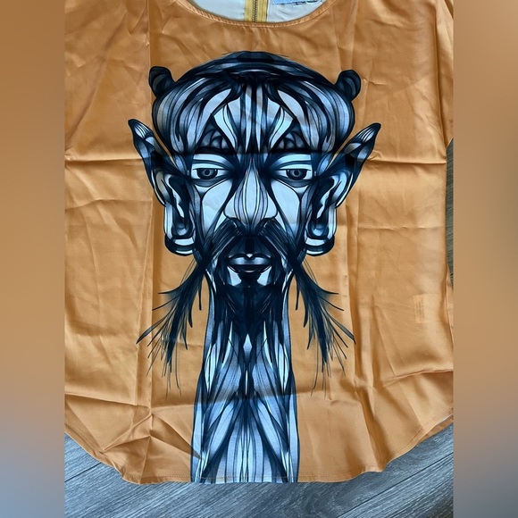 Three Fifty Nine Orange Face Wearable Art Graphic Print Blouse. Size L NWT! - Picture 3 of 9